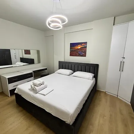 Lägenhet Edi's Tirana